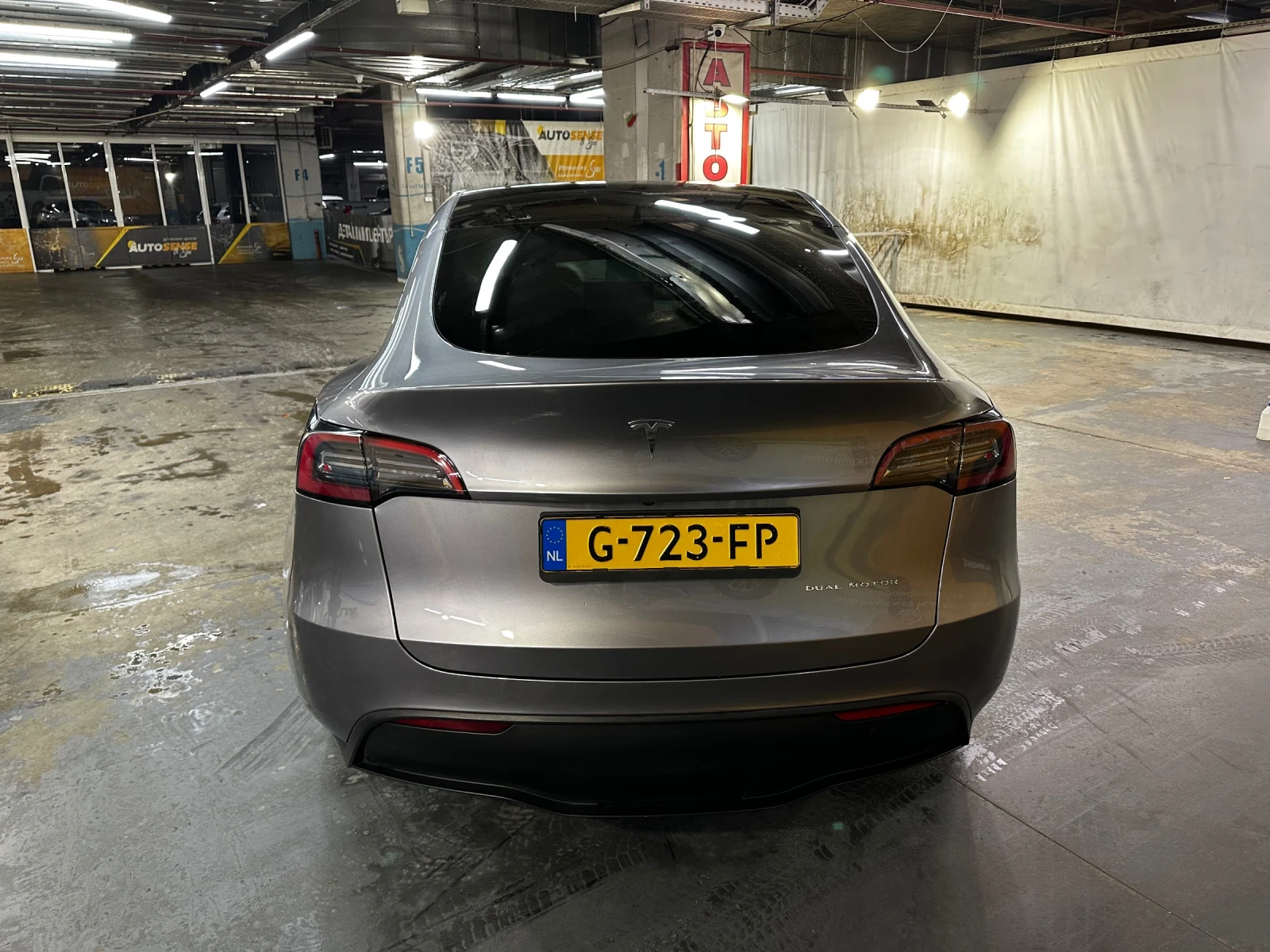 Tesla Model Y Performance , снимка 7 - Автомобили и джипове - 53916437