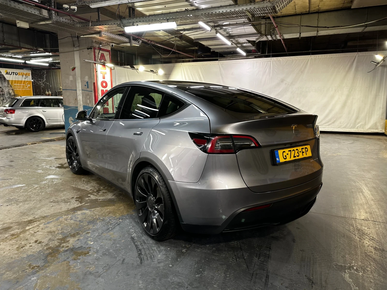 Tesla Model Y Performance , снимка 8 - Автомобили и джипове - 53916437