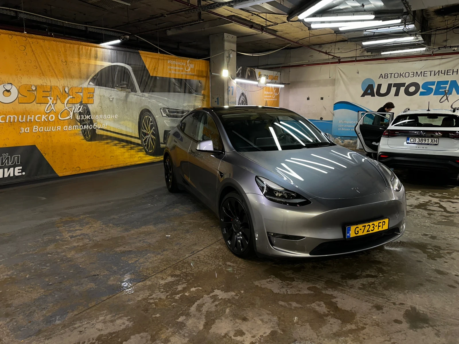 Tesla Model Y Performance 