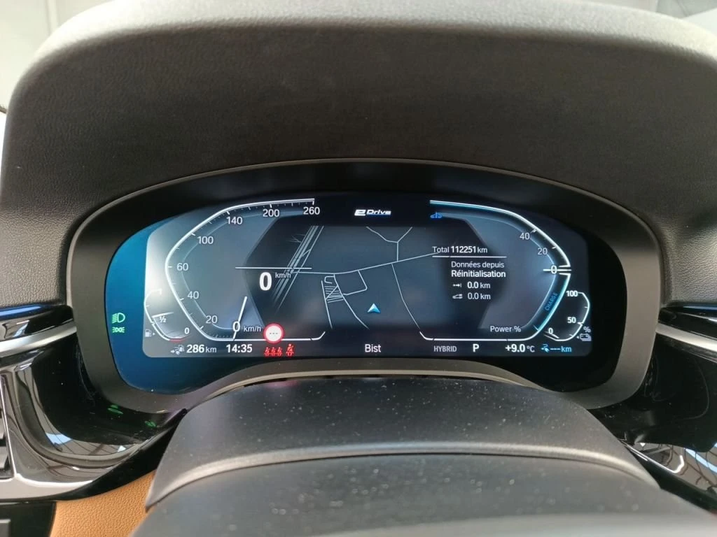 BMW 530E Lounge , снимка 9 - Автомобили и джипове - 53963833