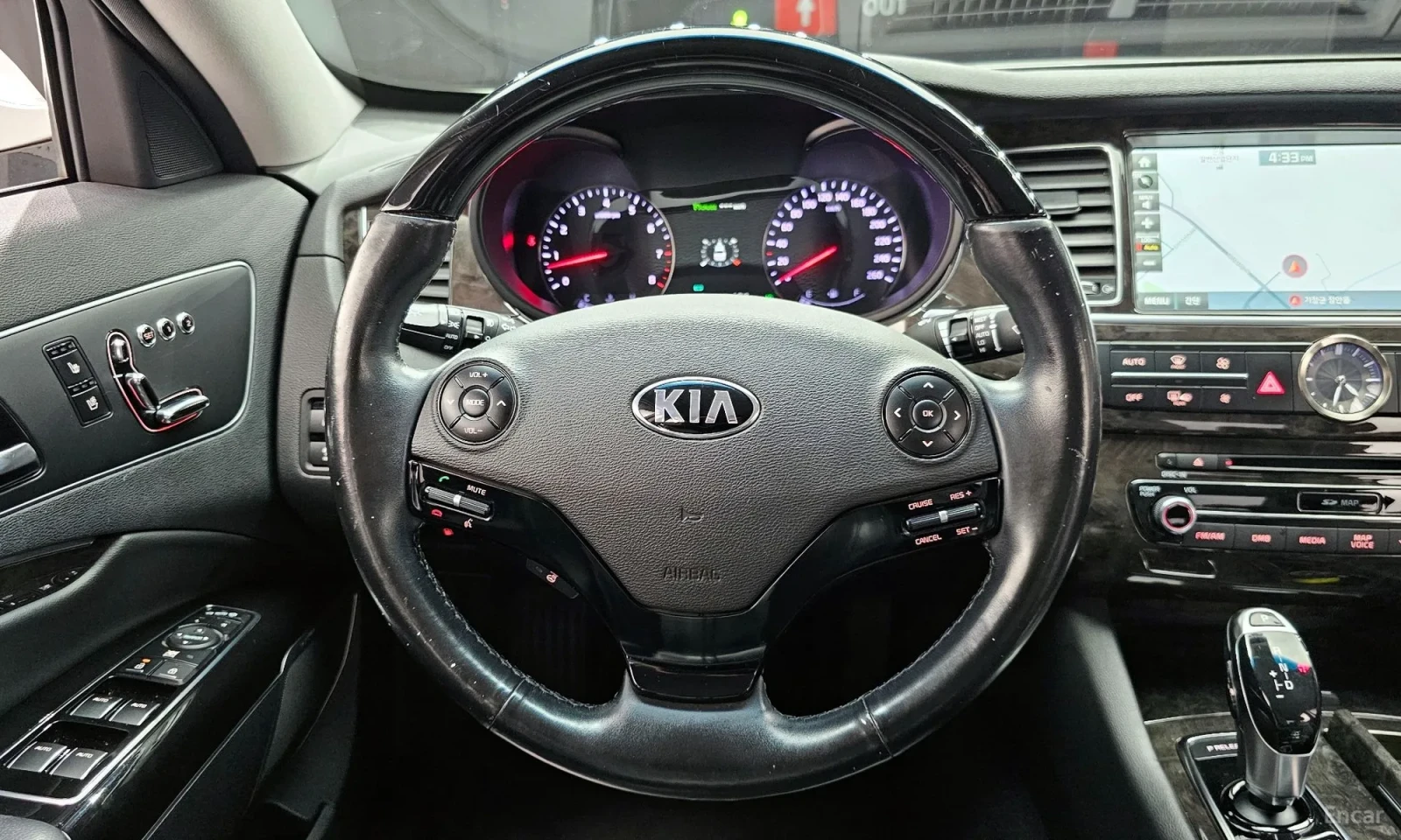 Kia K9 3.8 GDI Executive, снимка 7 - Автомобили и джипове - 54338925