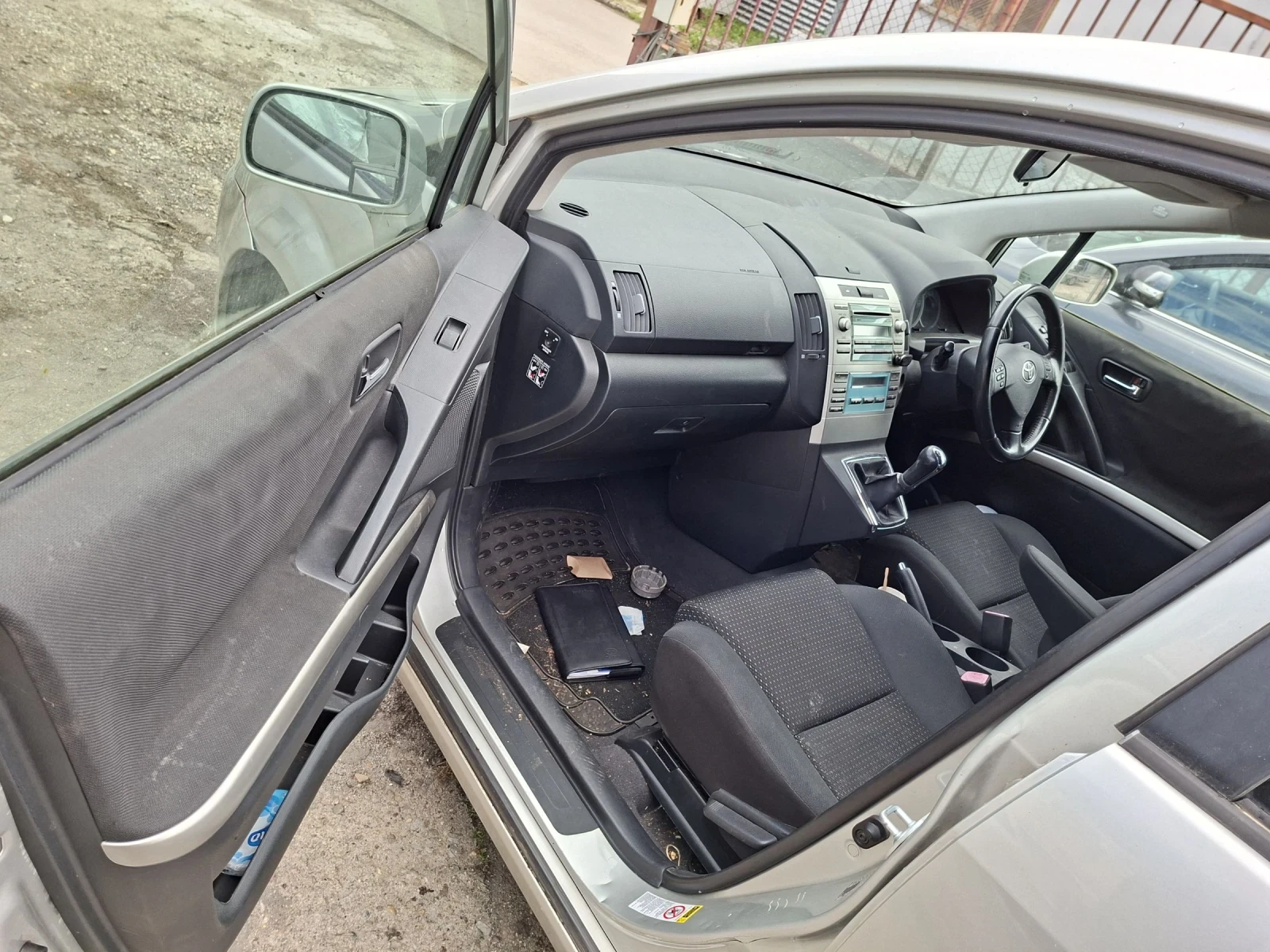 Toyota Corolla verso ���������� | Mobile.bg � ����������� 6