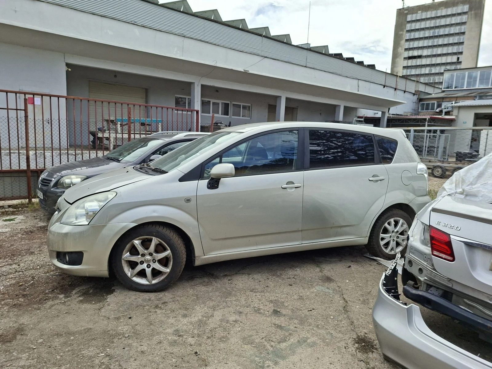 Toyota Corolla verso ���������� | Mobile.bg � ����������� 4