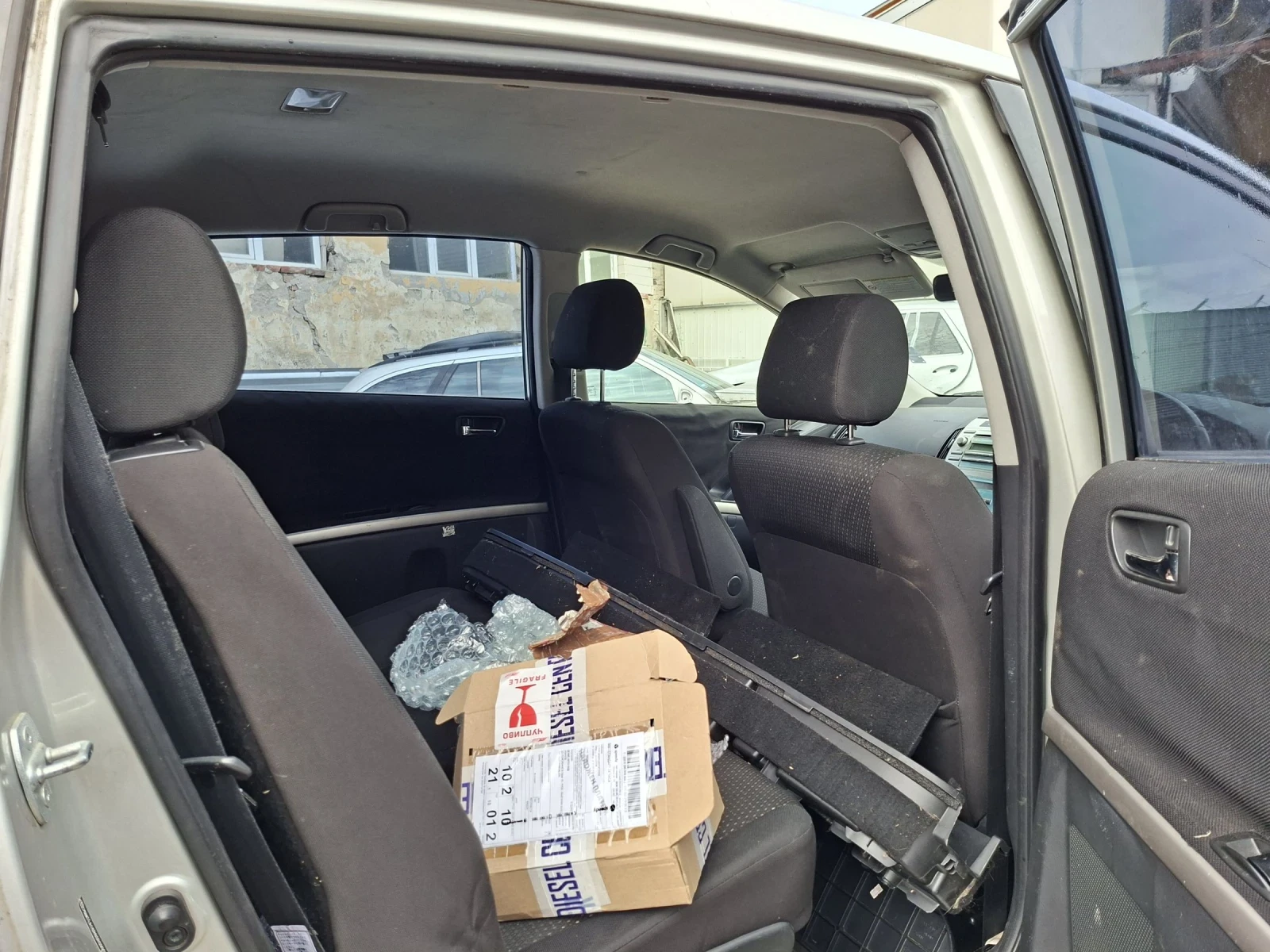 Toyota Corolla verso ���������� | Mobile.bg � ����������� 10