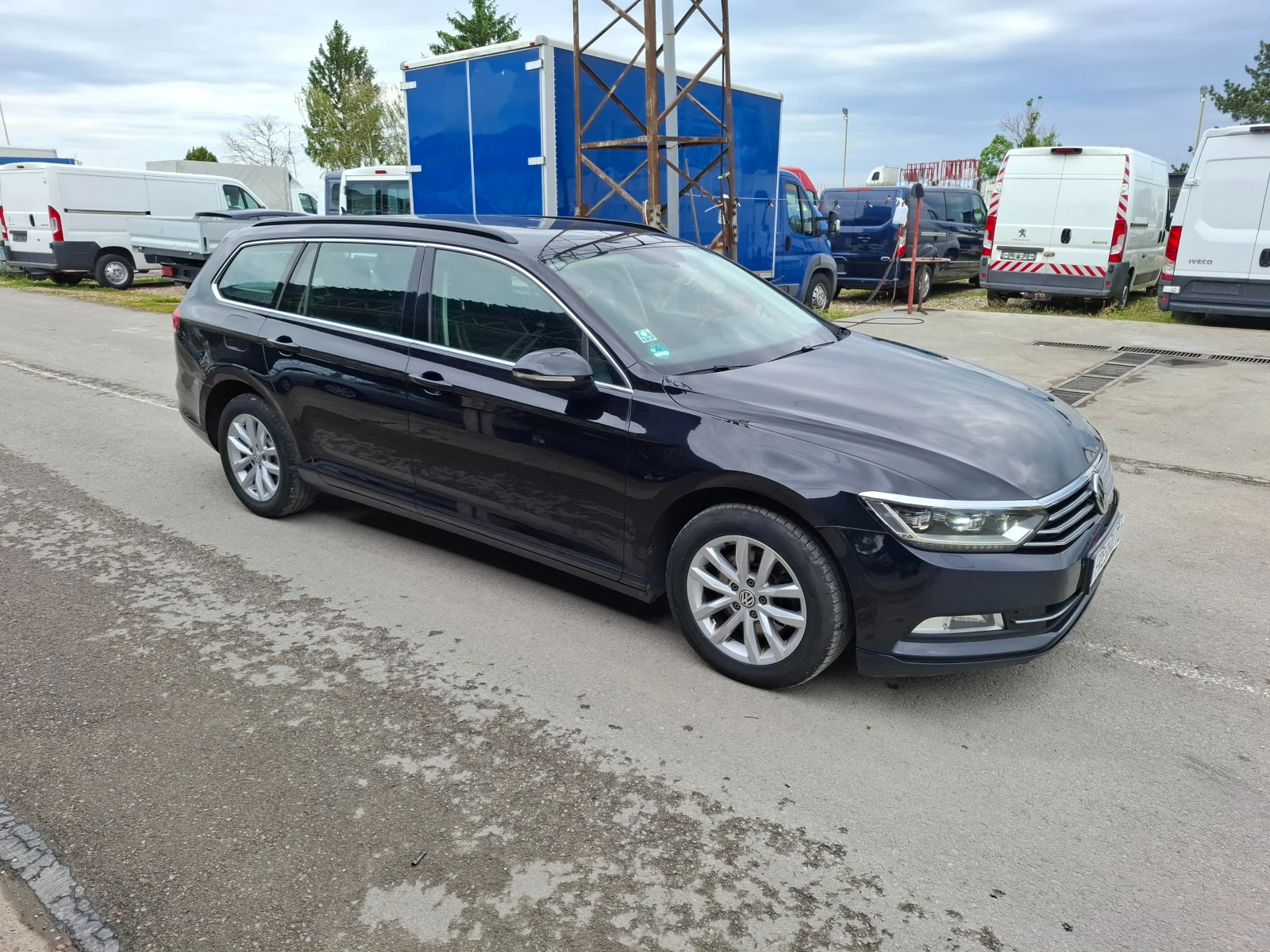 VW Passat 2.0TDI Navi Подгрев, снимка 2 - Автомобили и джипове - 54629125
