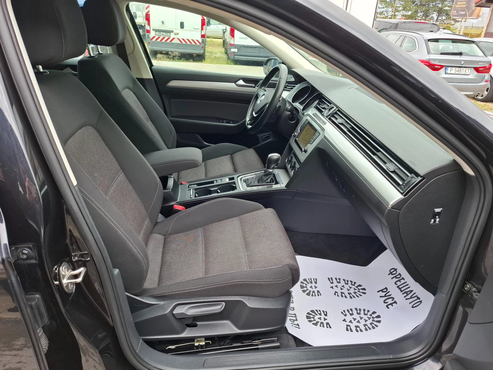 VW Passat 2.0TDI Navi Подгрев, снимка 11 - Автомобили и джипове - 54629125