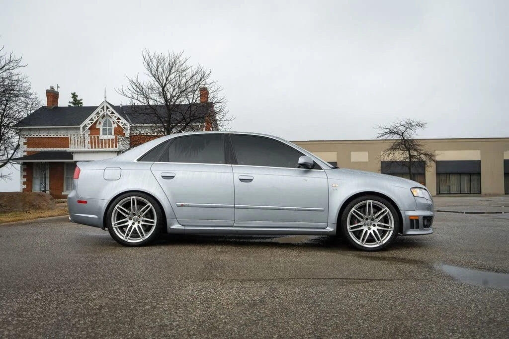 Audi Rs4 quattro Sedan AWD, снимка 3 - Автомобили и джипове - 54744476