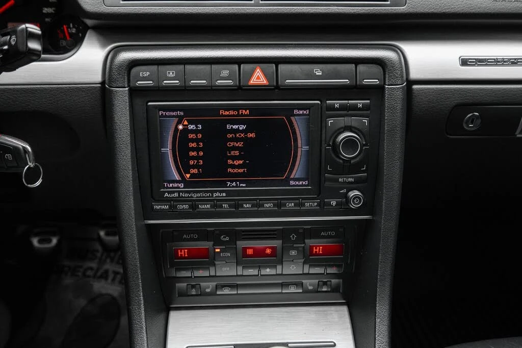 Audi Rs4 quattro Sedan AWD, снимка 15 - Автомобили и джипове - 54744476