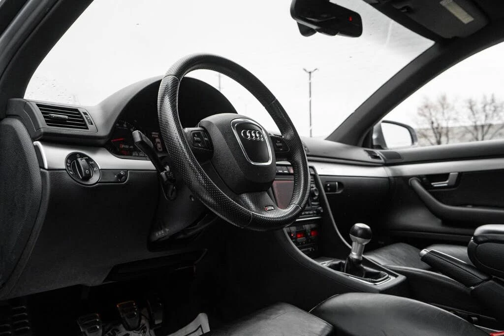 Audi Rs4 quattro Sedan AWD, снимка 10 - Автомобили и джипове - 54744476