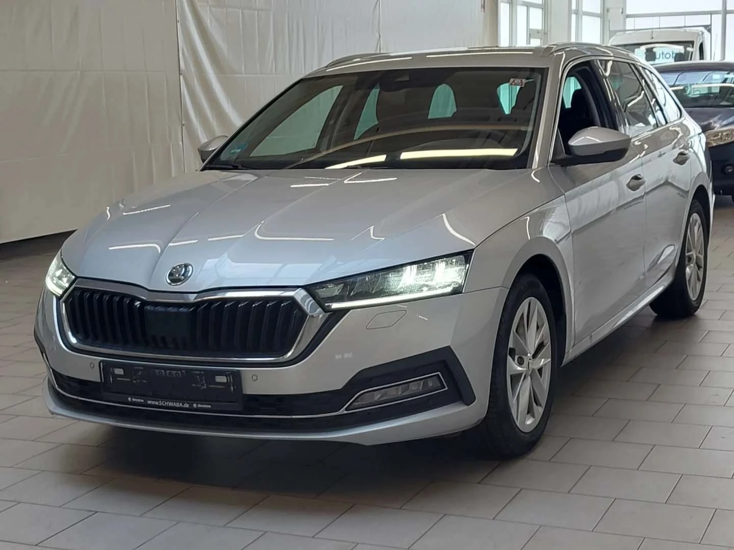 Skoda Octavia Germany/2, 0 TDI DSG Style/Key Go/LED/Kam./