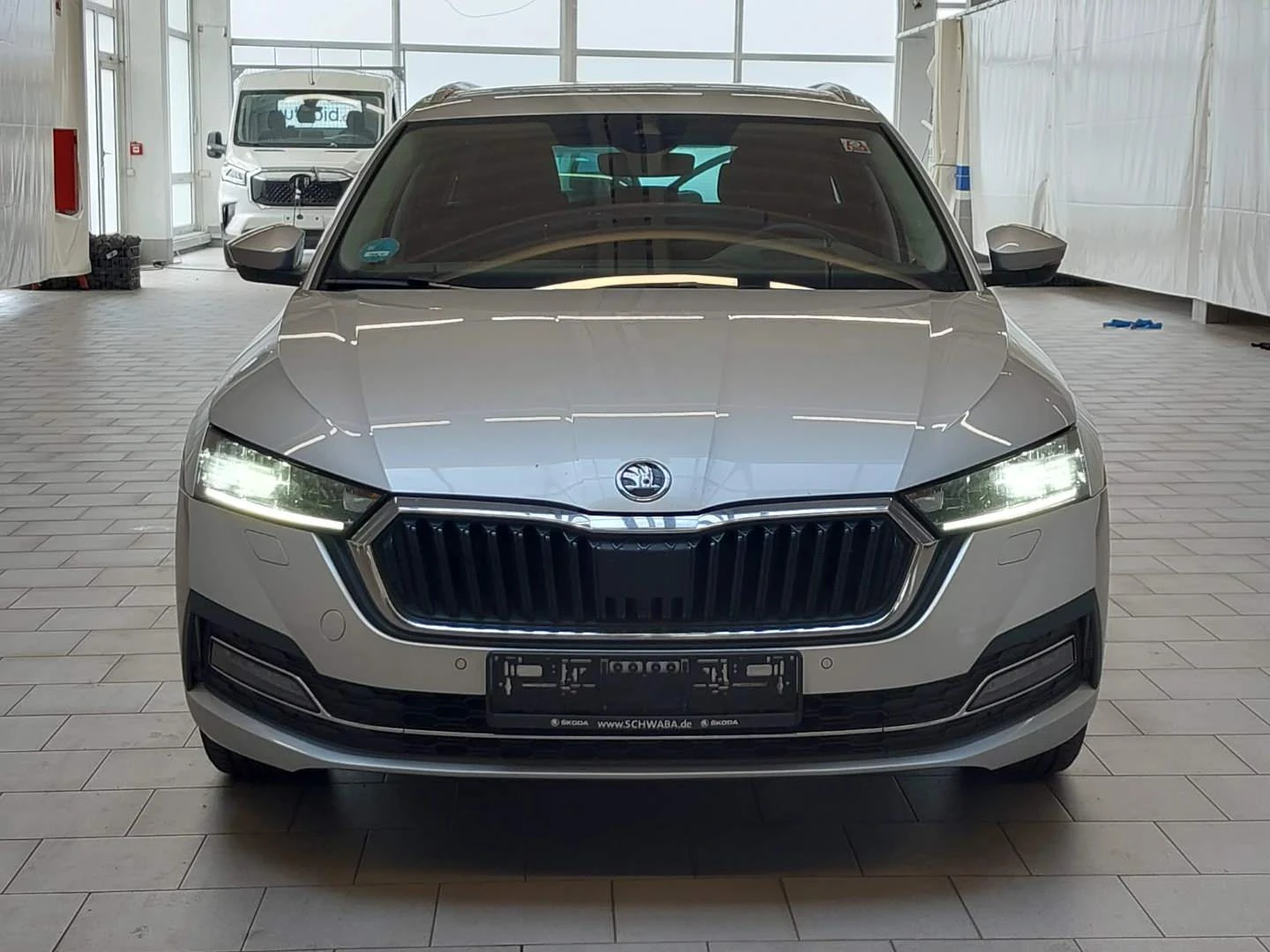 Skoda Octavia Germany/2, 0 TDI DSG Style/Key Go/LED/Kam./, снимка 2 - Автомобили и джипове - 55152755