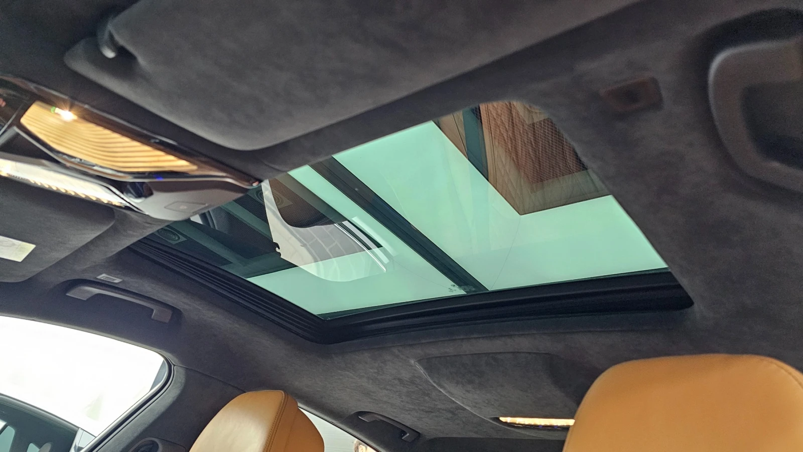 BMW 740 М ПАКЕТ/ОБДУХ/HUD/МАСАЖИ/360/ДИСТРОНИК/НОЩНО ВИЖ/, снимка 16 - Автомобили и джипове - 55446056