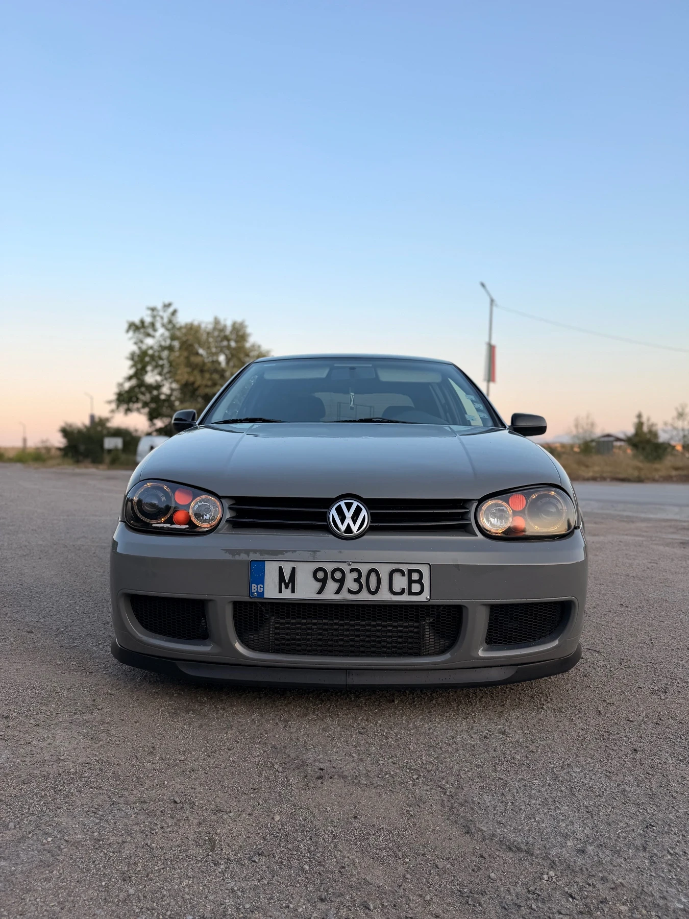 VW Golf 1.9 TDI 90 с модификации, снимка 2 - Автомобили и джипове - 55630394