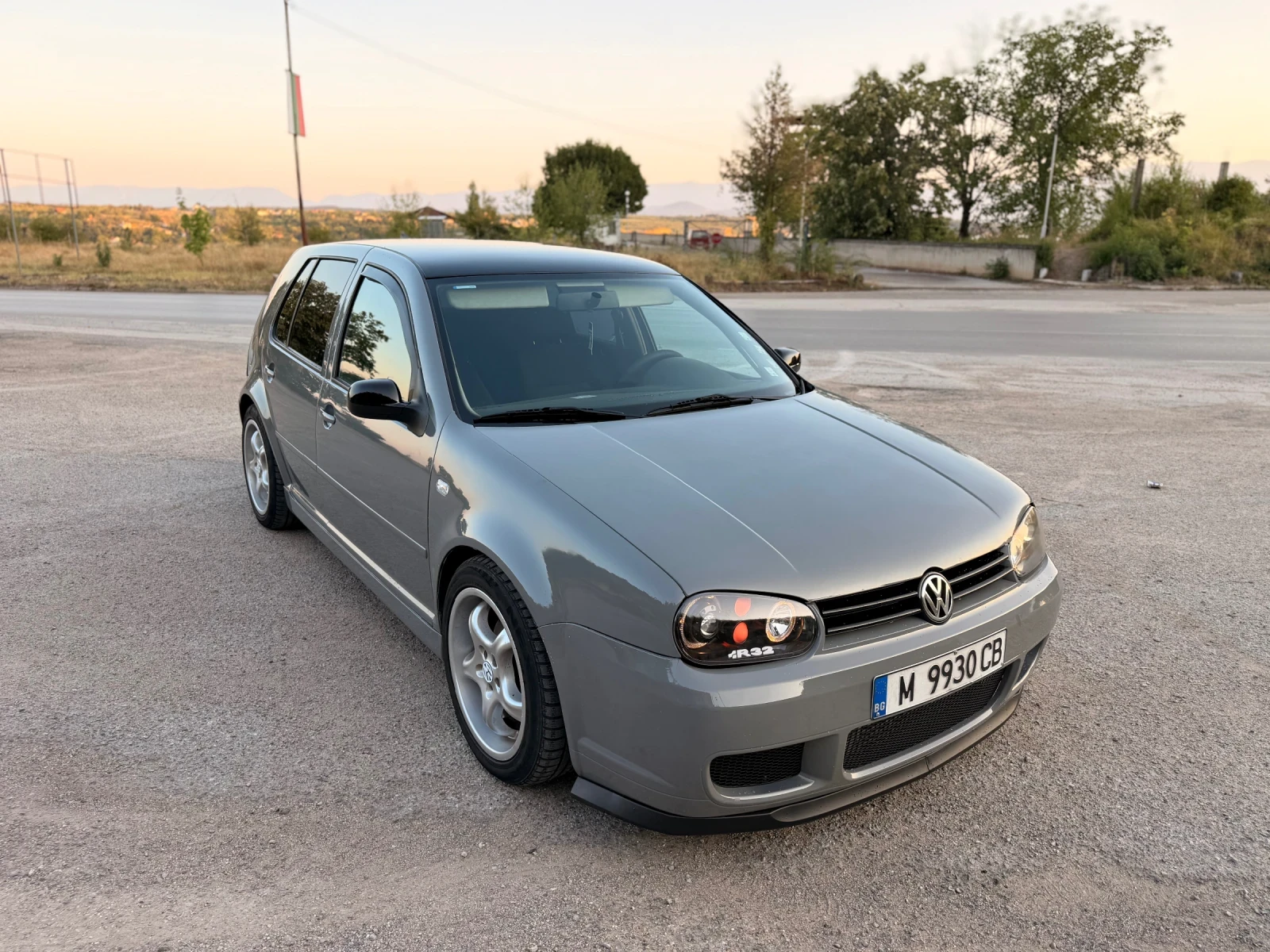 VW Golf 1.9 TDI 90 с модификации, снимка 4 - Автомобили и джипове - 55630394