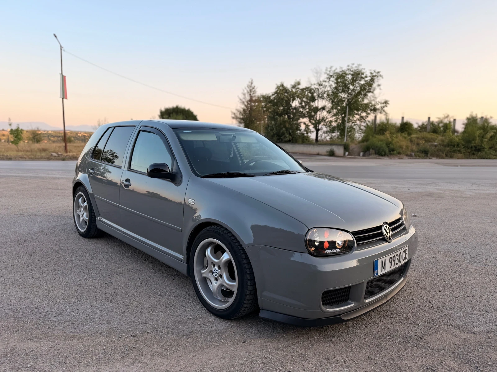 VW Golf 1.9 TDI 90 с модификации, снимка 7 - Автомобили и джипове - 55630394