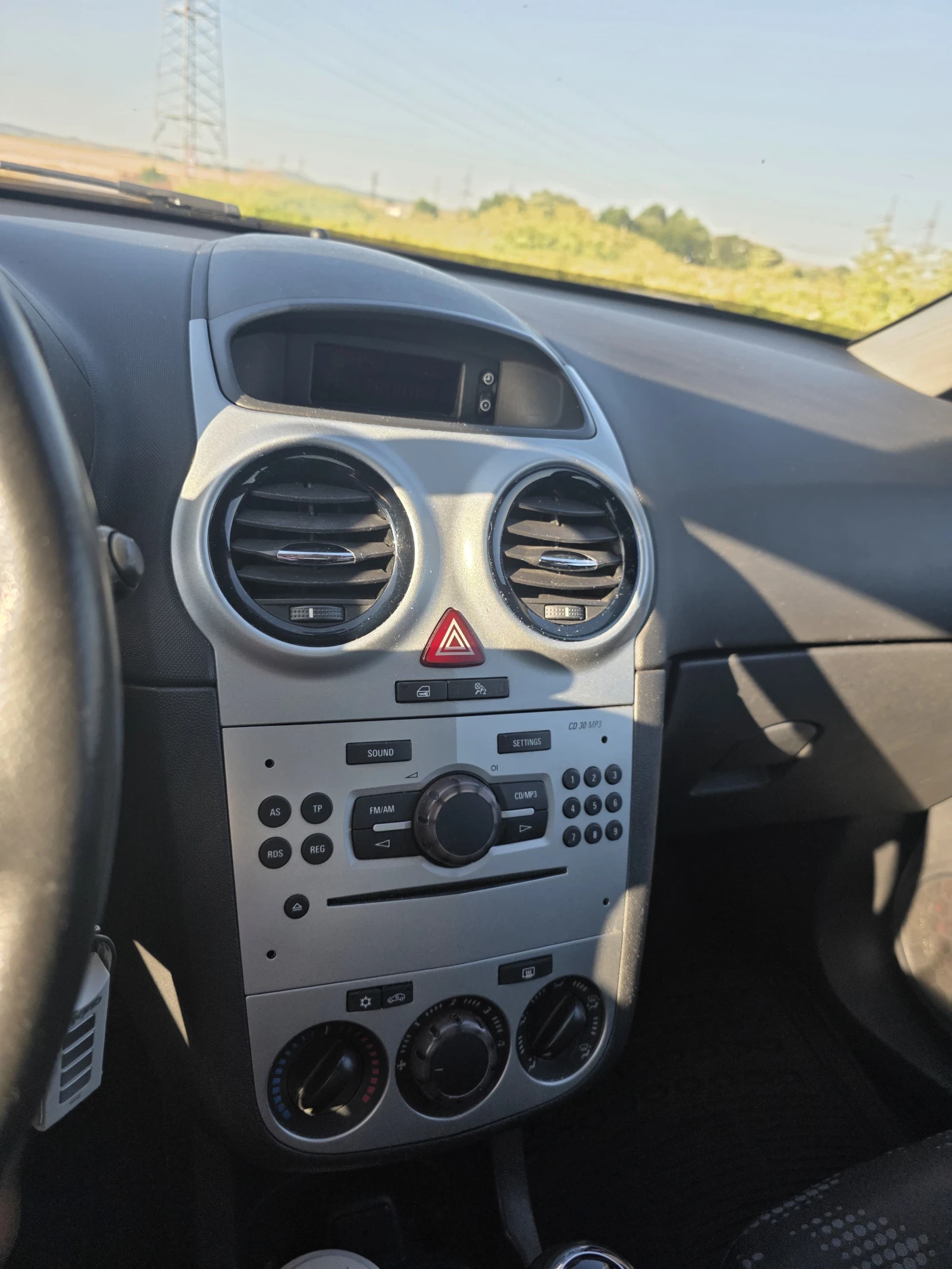 Opel Corsa, снимка 6 - Автомобили и джипове - 55695702