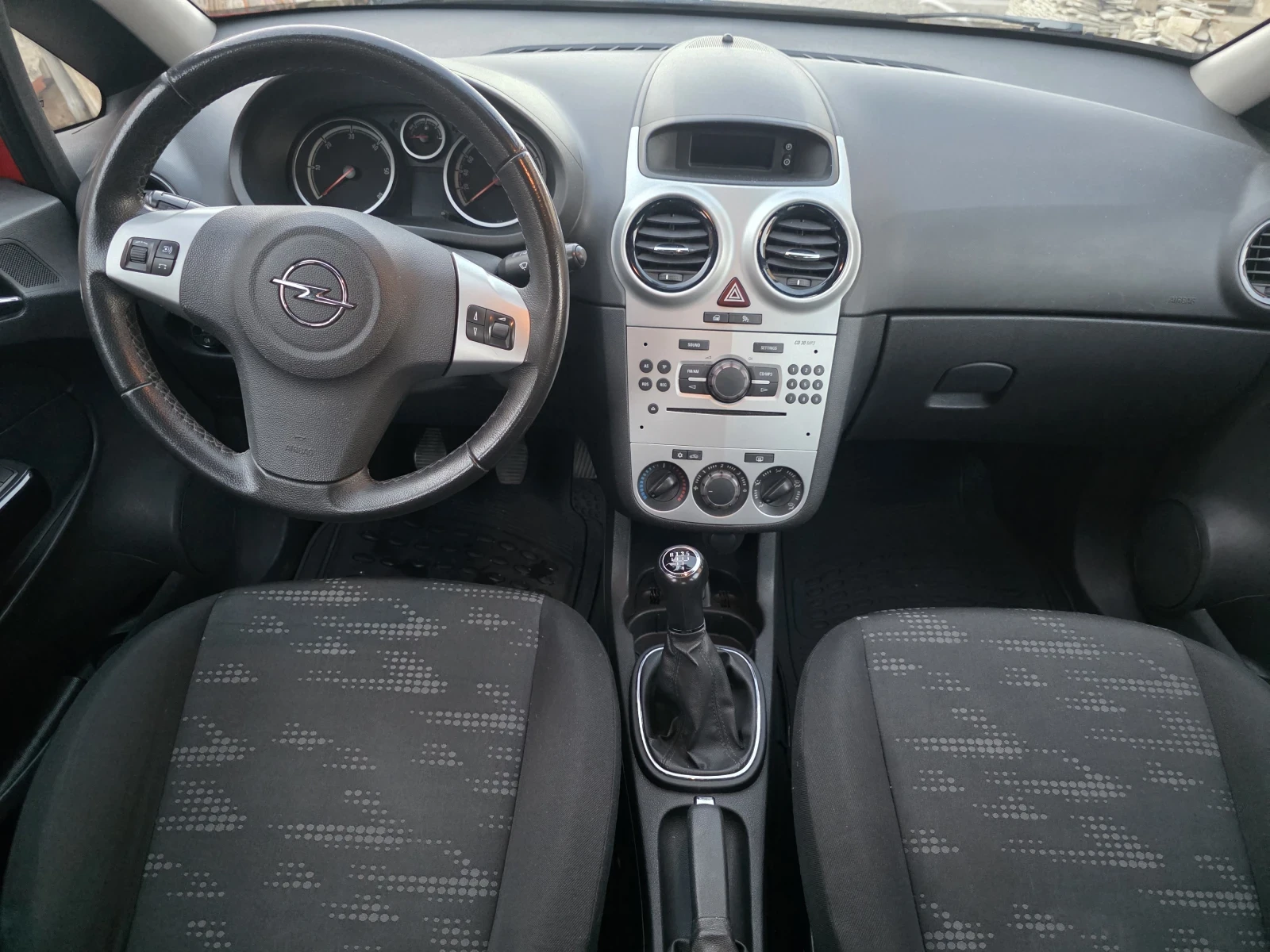 Opel Corsa, снимка 5 - Автомобили и джипове - 55695702