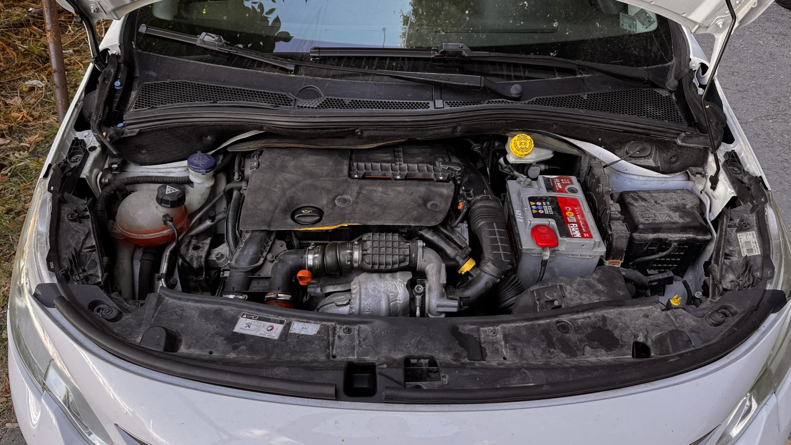Peugeot 2008 BlueHDI, снимка 15 - Автомобили и джипове - 55734689