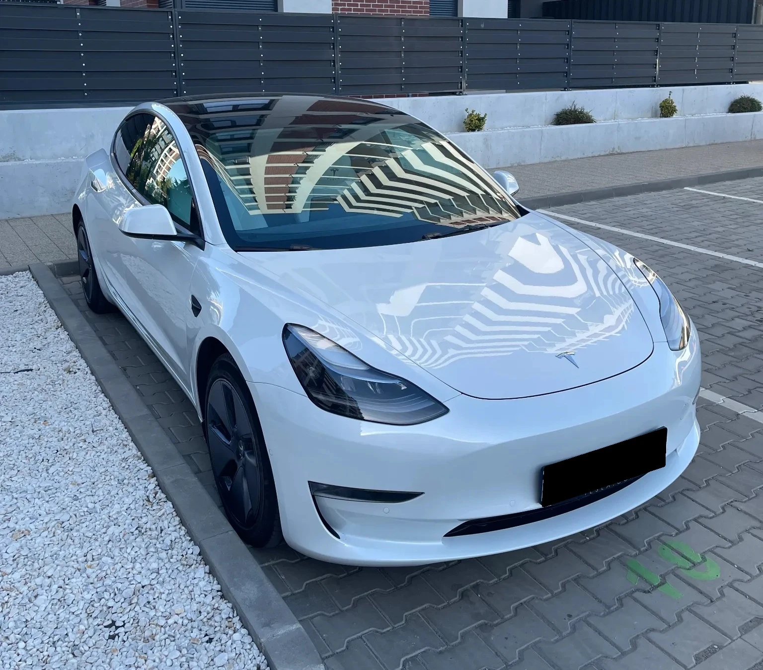 Tesla Model 3  Long Range 80.5 kWh Dual Motor AWD