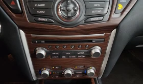 Nissan Pathfinder 3.5 Бензин 4х4, снимка 9