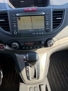Honda Cr-v 2.2DTEC 4WD AVTOMAT/NAVI/PANORAMA/KOJA/KAMERA , снимка 15