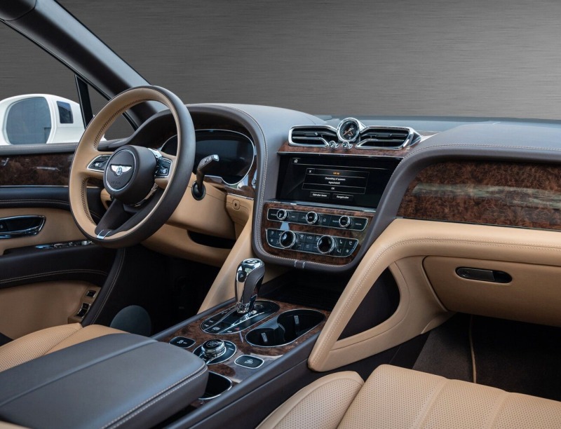 Bentley Bentayga V8 TOURING , снимка 15 - Автомобили и джипове - 44176410