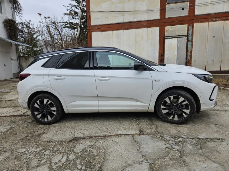 Opel Grandland X, снимка 6 - Автомобили и джипове - 48466268