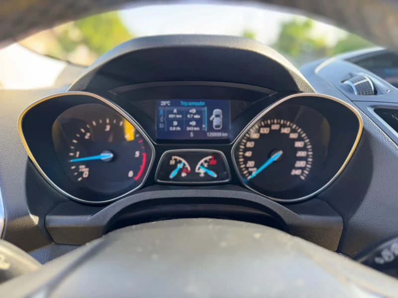 Ford Kuga 2.0TDCI , снимка 10 - Автомобили и джипове - 50813316