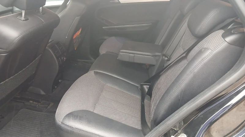 Mercedes-Benz ML, снимка 8 - Автомобили и джипове - 52164480