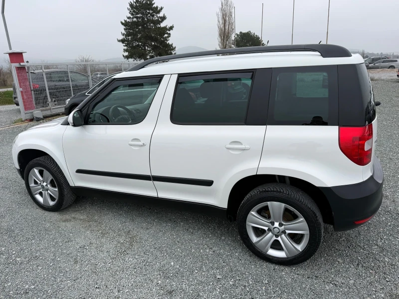 Skoda Yeti (KATO НОВА)^(4х4), снимка 9 - Автомобили и джипове - 52856537