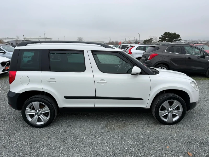 Skoda Yeti (KATO НОВА)^(4х4), снимка 4 - Автомобили и джипове - 52856537