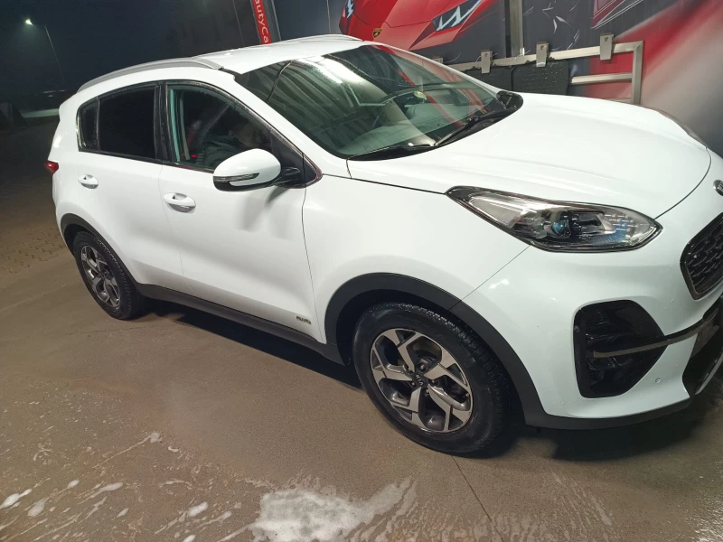 Kia Sportage, снимка 6 - Автомобили и джипове - 52885929