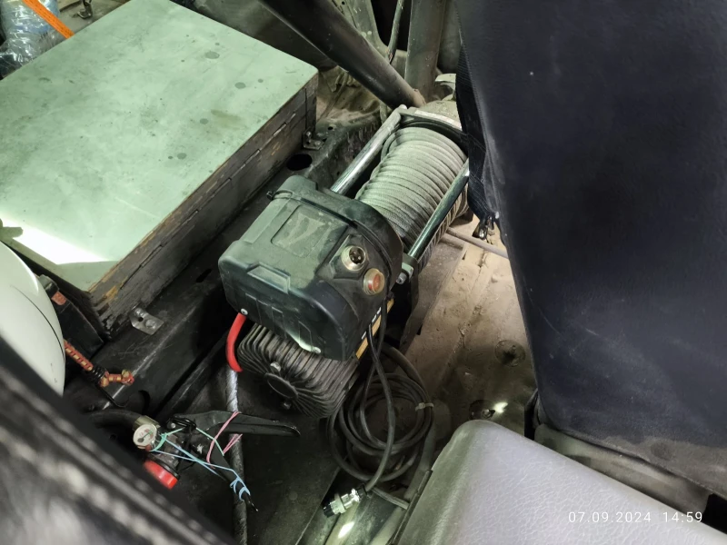 Nissan Terrano 2, 7 TDI 125к.с , снимка 11 - Автомобили и джипове - 53099227