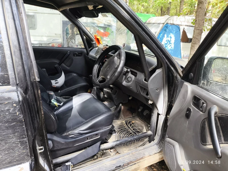 Nissan Terrano 2, 7 TDI 125к.с , снимка 8 - Автомобили и джипове - 53099227