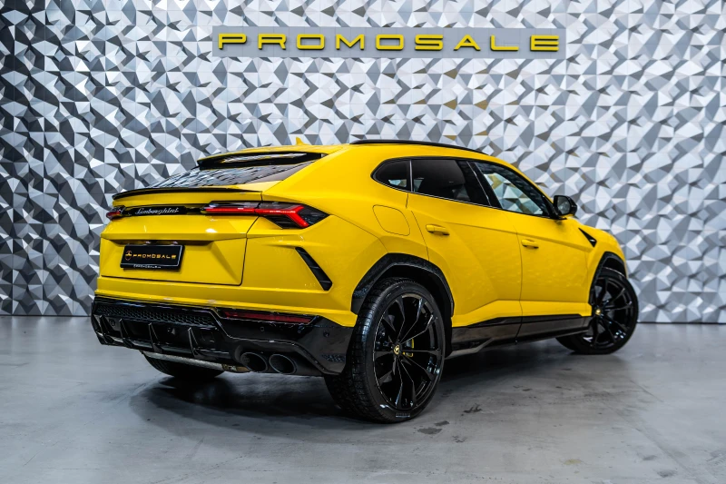 Lamborghini Urus Giallo Auge* B&O3D* Pano* Alcantara, снимка 4 - Автомобили и джипове - 53197239
