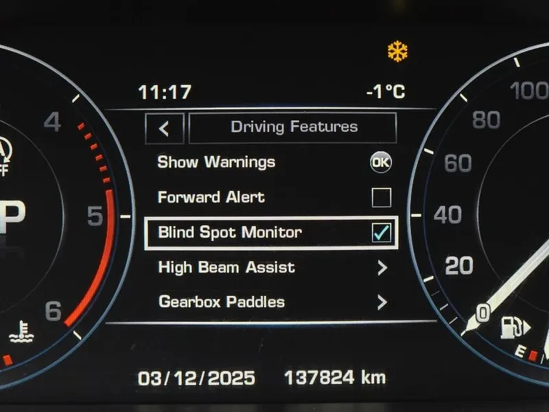 Land Rover Range Rover Sport 3.0D, снимка 16 - Автомобили и джипове - 54500524