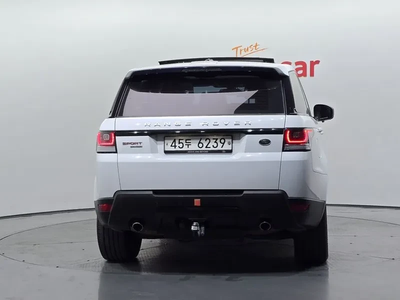 Land Rover Range Rover Sport 3.0D, снимка 4 - Автомобили и джипове - 54500524
