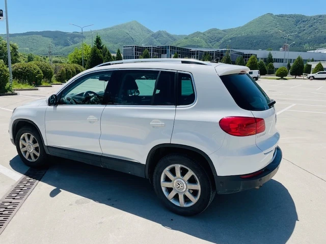 VW Tiguan, снимка 2 - Автомобили и джипове - 54671532