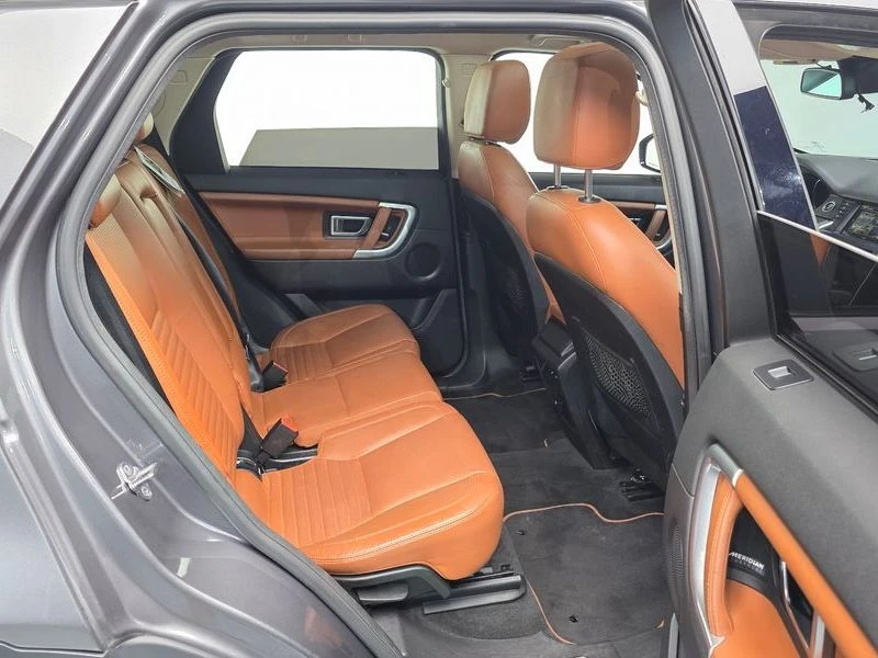 Land Rover Discovery Sport 2.0 Automatic, снимка 12 - Автомобили и джипове - 55841382