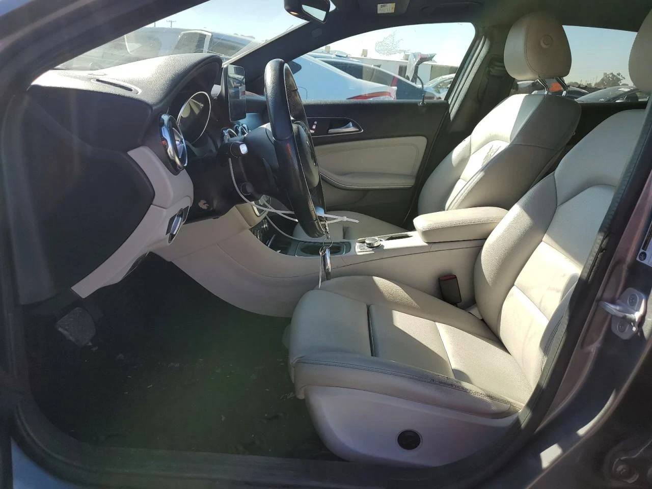 Mercedes-Benz GLA 250  - изображение 8