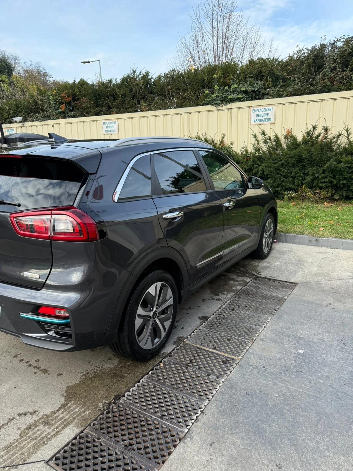 Kia Niro Design 64KW 204кс - изображение 2