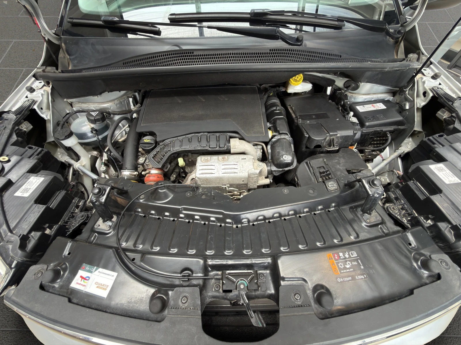 Opel Crossland X GS Line 1.2 130 BVA6 Гаранция 2 години, снимка 14 - Автомобили и джипове - 53190823