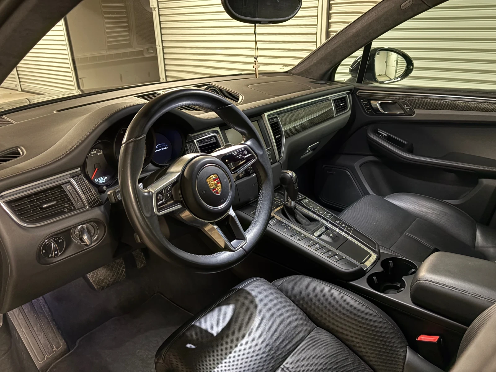 Porsche Macan TURBO KEYLESS 101000 km SWISS!!!, снимка 9 - Автомобили и джипове - 53984741