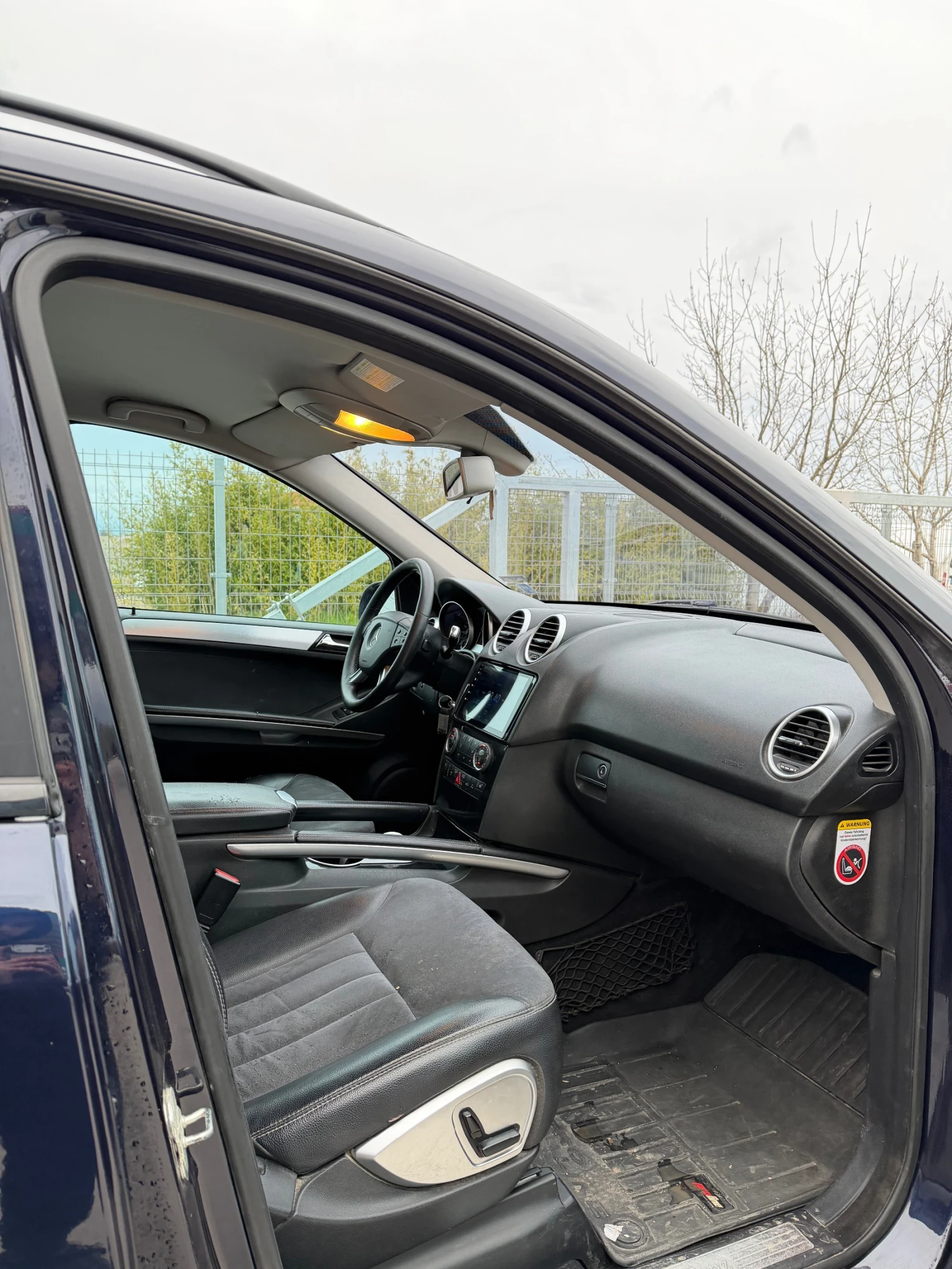 Mercedes-Benz ML 320, снимка 10 - Автомобили и джипове - 54020377