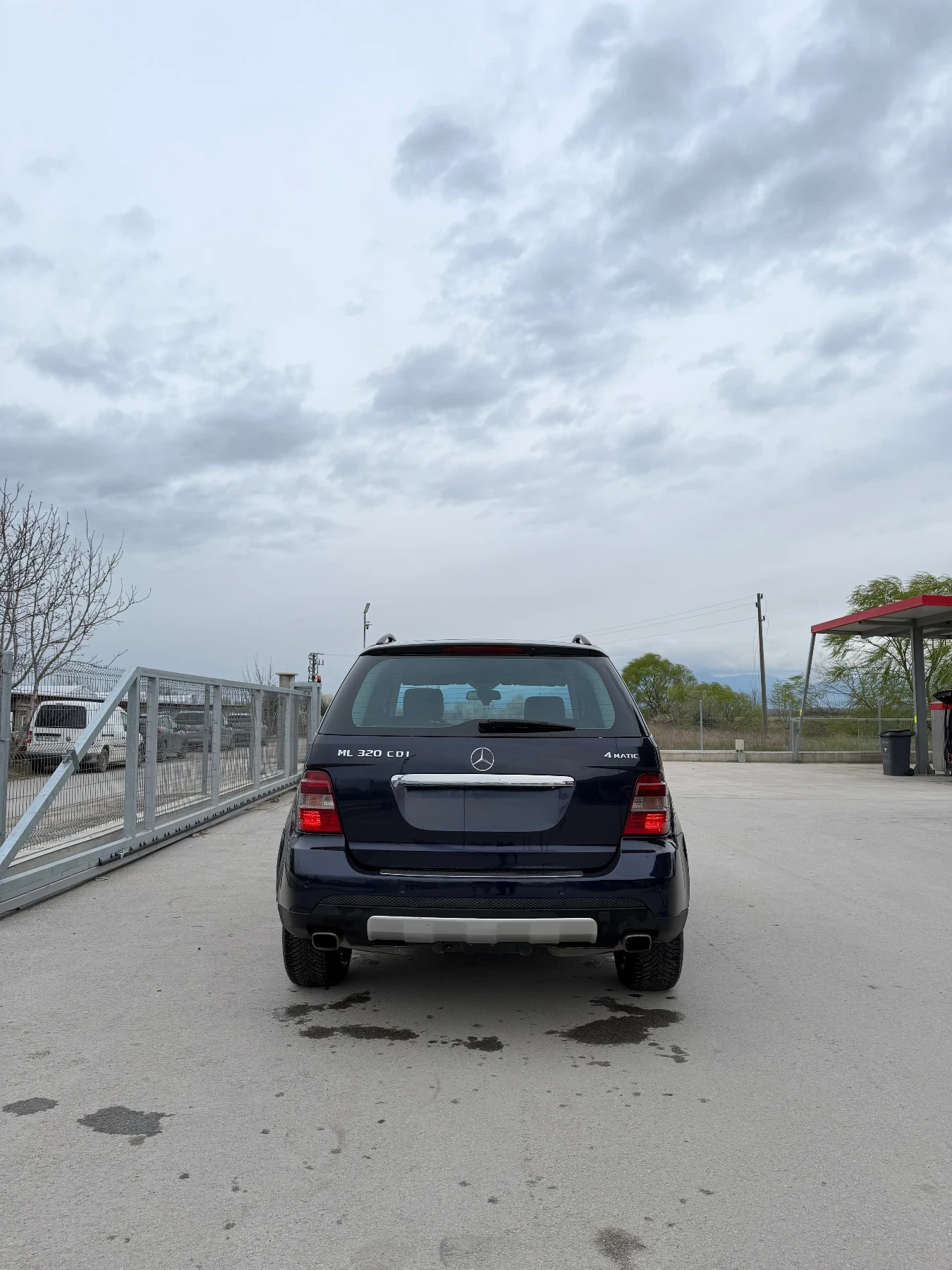 Mercedes-Benz ML 320, снимка 4 - Автомобили и джипове - 54020377