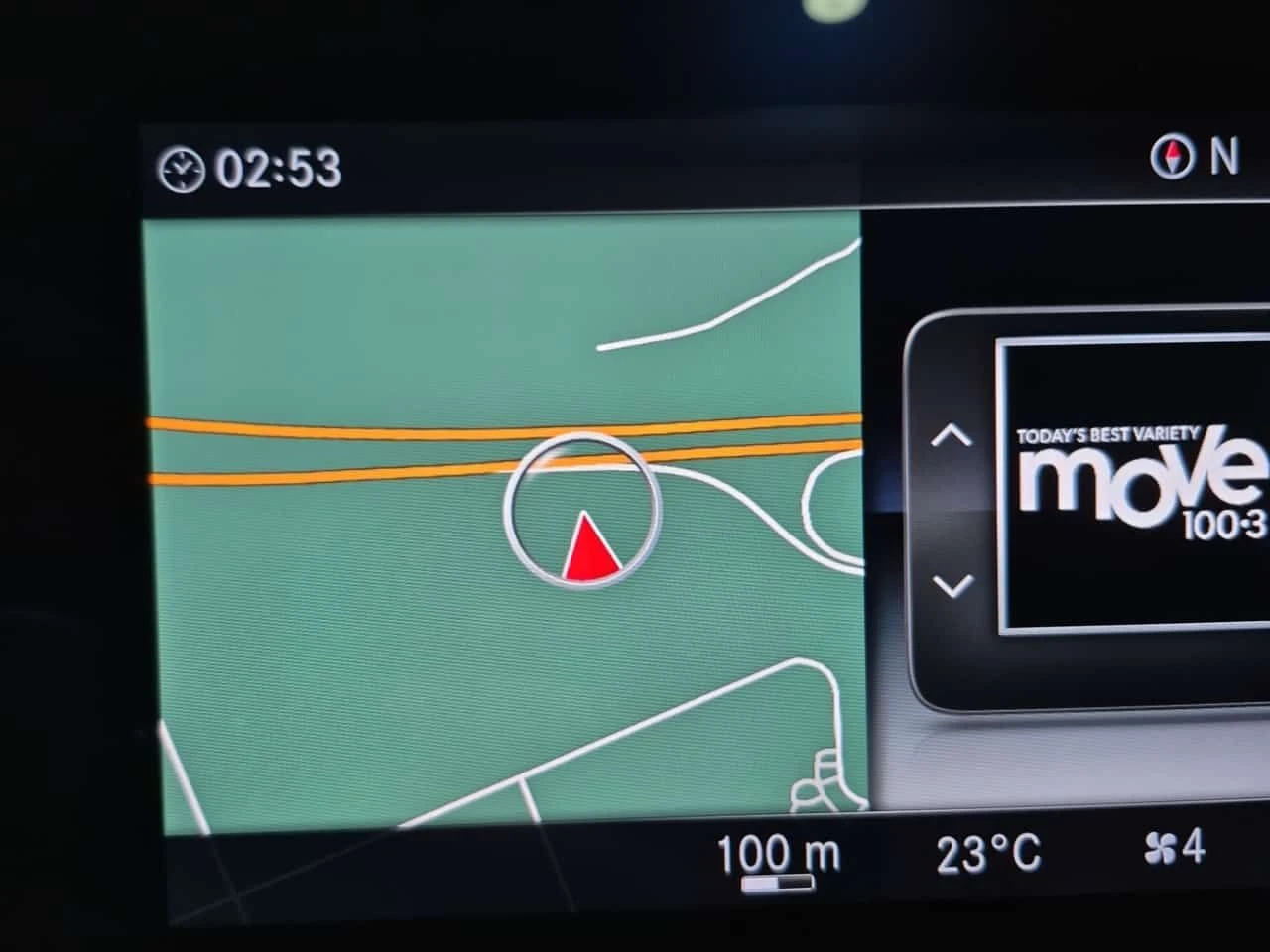 Mercedes-Benz G * AMG 63 * ДИСТРОНИК* 2 КЛЮЧА* ПАНОРАМА* , снимка 12 - Автомобили и джипове - 54063564