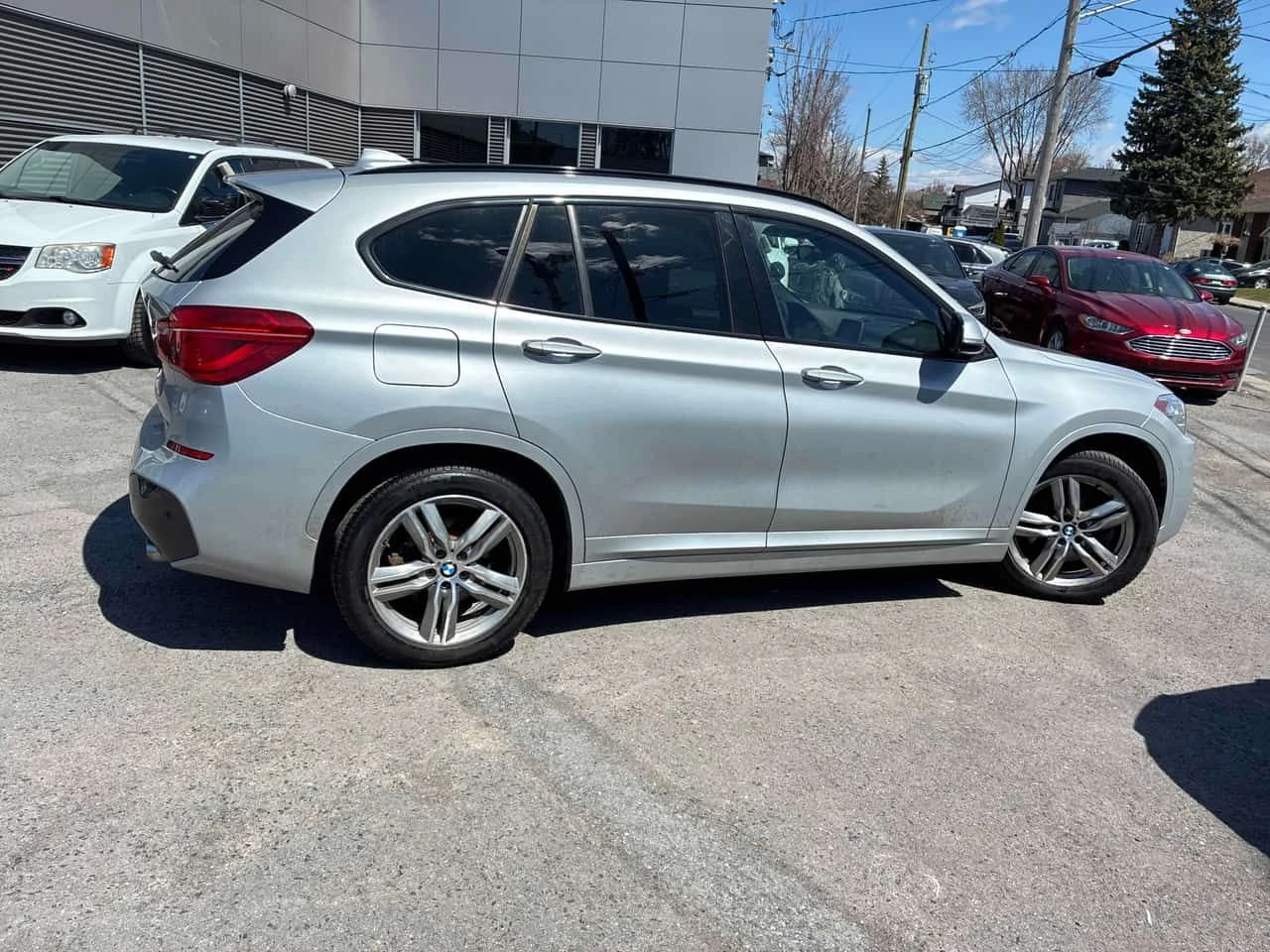 BMW X1 * xDrive28i * PANO* KEYLESS* �������*  | Mobile.bg � ����������� 3