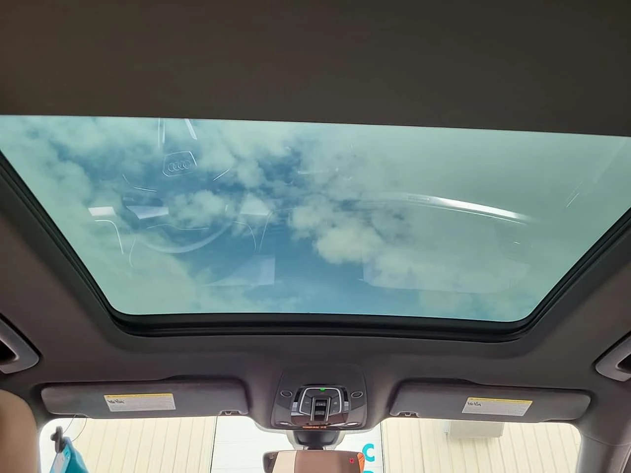 Audi Q5 S LINE/2 КЛЮЧА/ПАНО/PROGRESSIV/CARFAX/ФИНАНСИРАНЕ, снимка 12 - Автомобили и джипове - 54672638