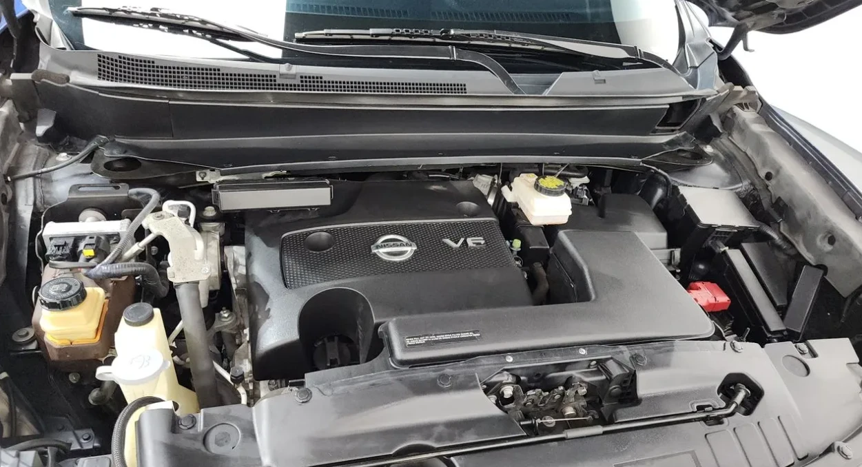 Nissan Pathfinder 3.5 Бензин 4х4, снимка 16 - Автомобили и джипове - 55102864