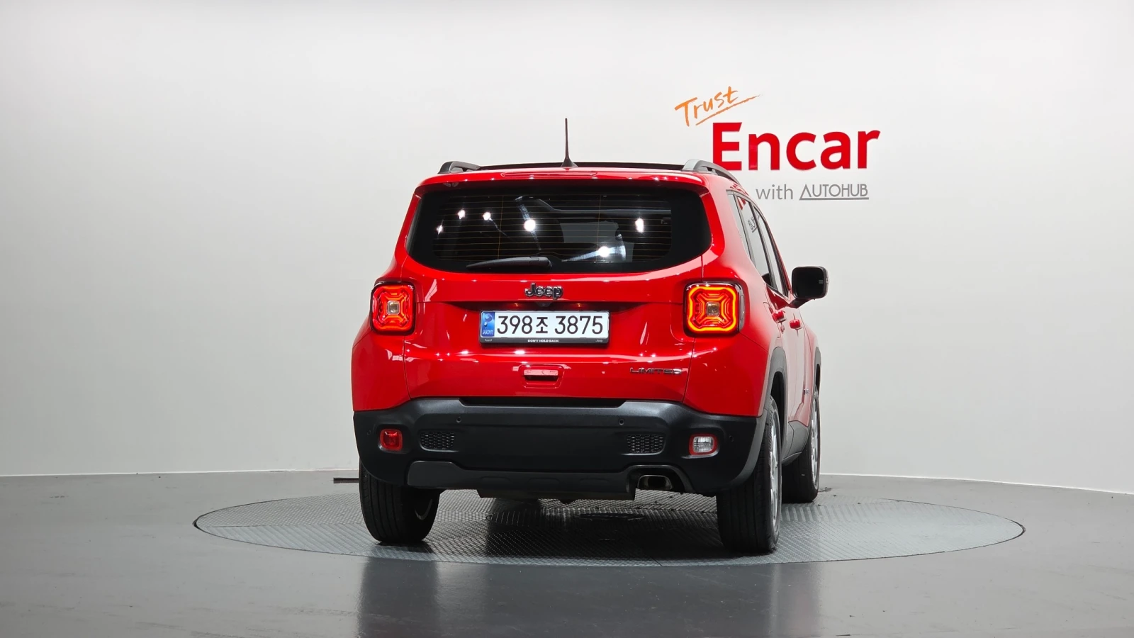 Jeep Renegade Limited 2.4* ПОДГРЕВ ВОЛАН/СЕДАЛКИ* hellascars.bg, снимка 4 - Автомобили и джипове - 55561425